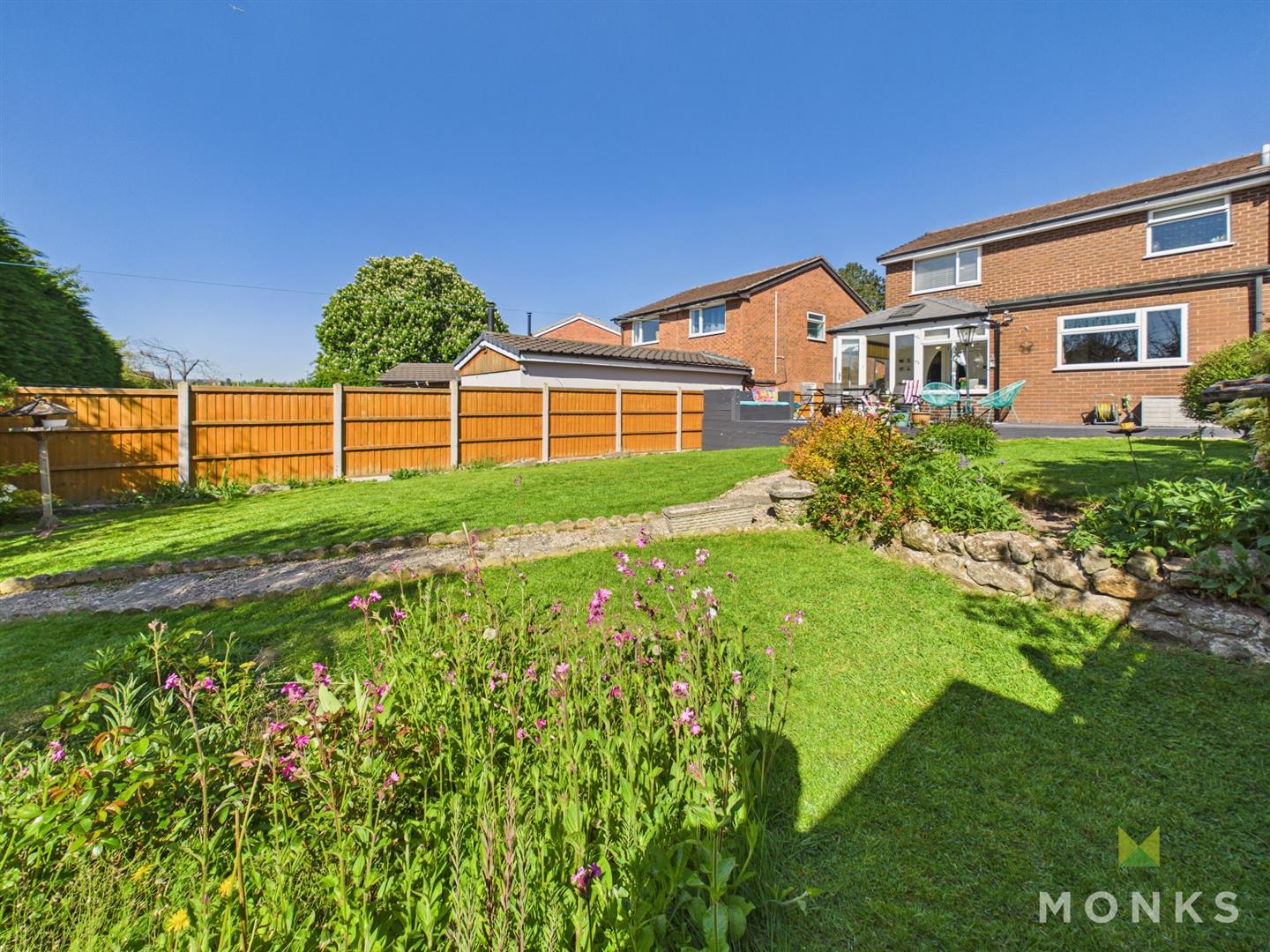 9 Ardmillan Court, Oswestry, SY11 2JG For Sale